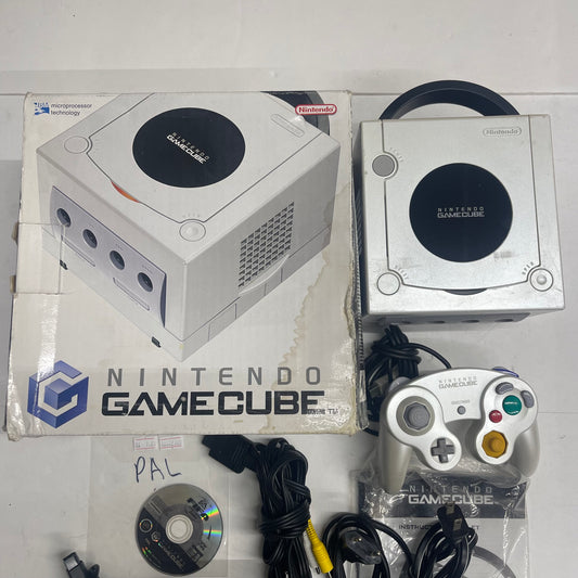 Gamecube - Console Pearl White Pal Version Almost Complete in Box Nintendo #2837