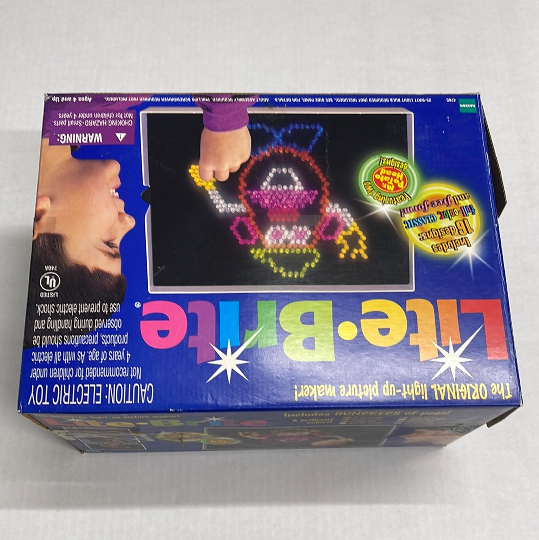 Hasbro - 1998 Lite Brite W/ Pegs and New Sheets Tested Working