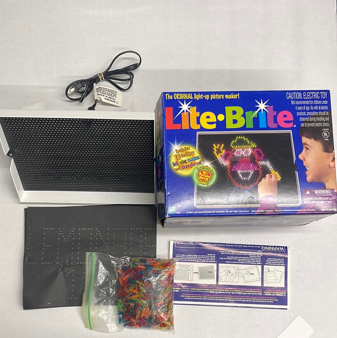 Hasbro - 1998 Lite Brite W/ Pegs and New Sheets Tested Working